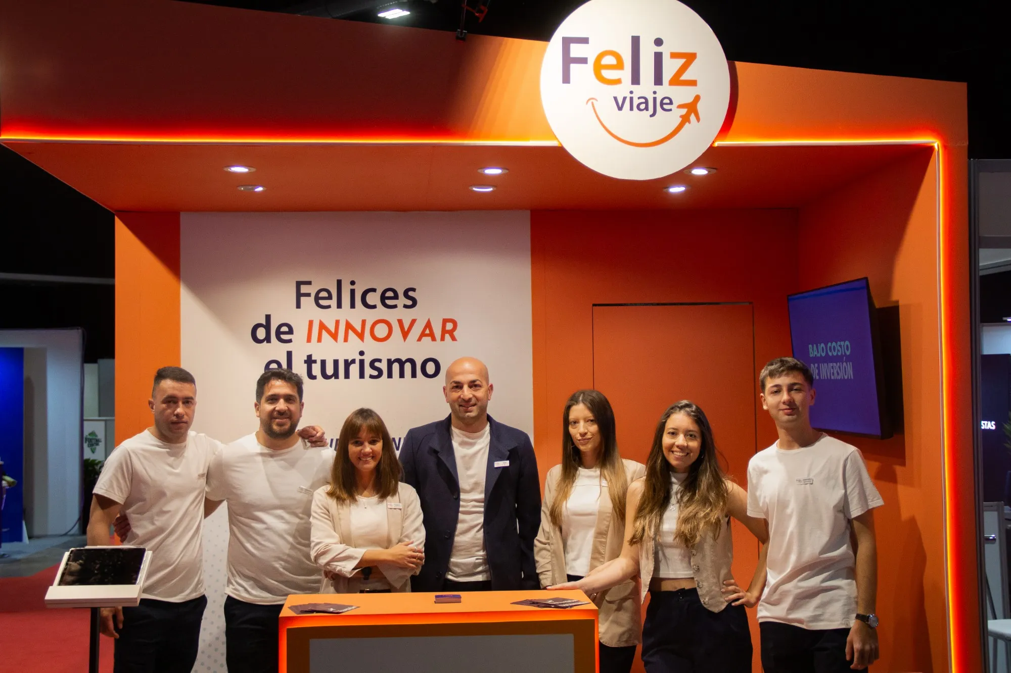 Equipo de Feliz Viaje en la Expo Franquicias
